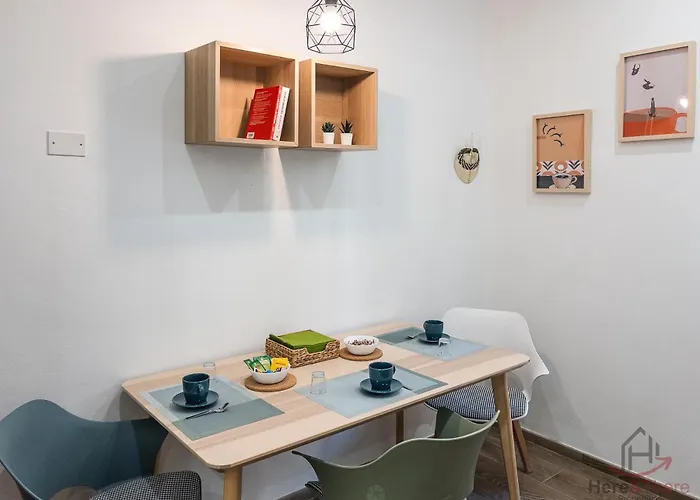 - Trains 4 Min - Ac - Super Wifi Apartment