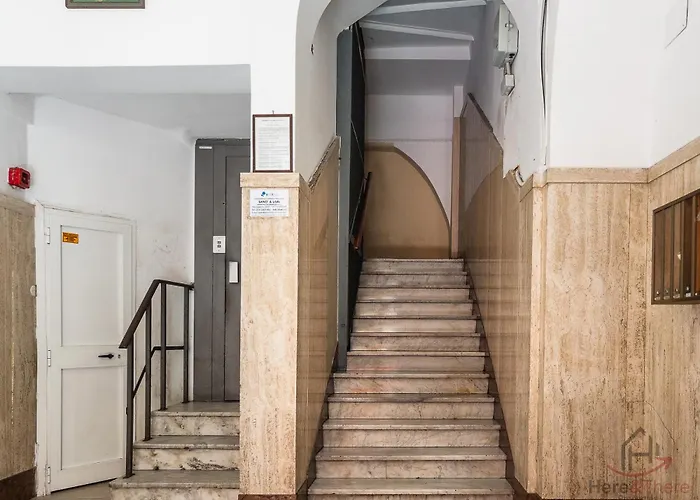 - Trains 4 Min - Ac - Super Wifi Apartment